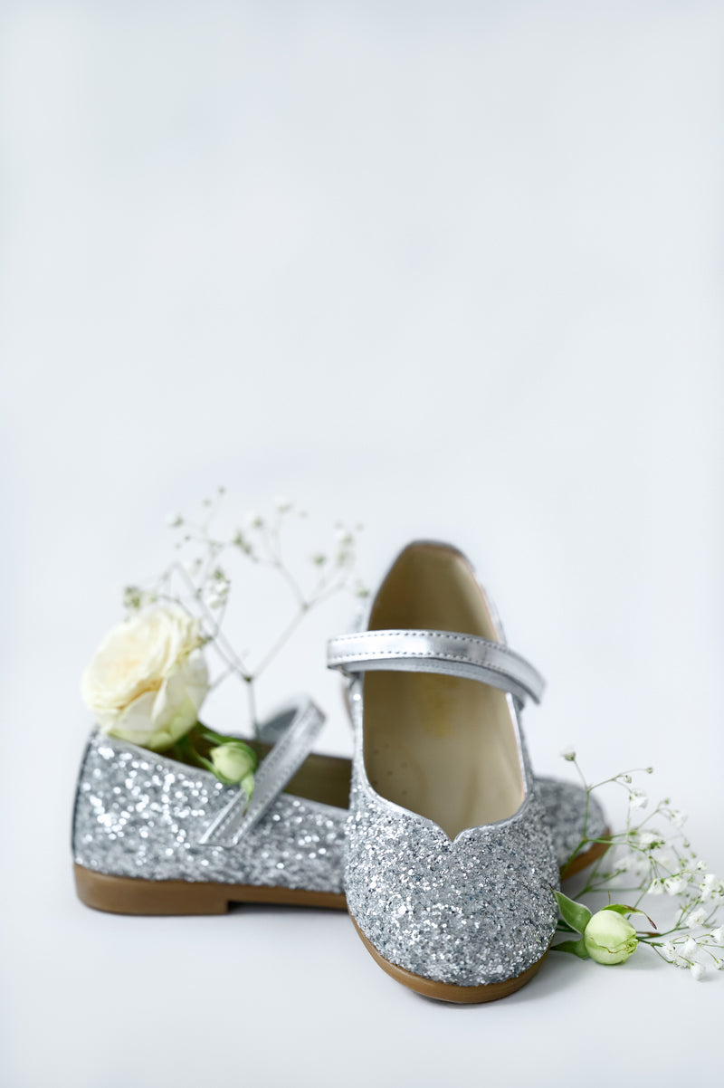 Shiny Silver Shoes – Jorya Kids Boutique