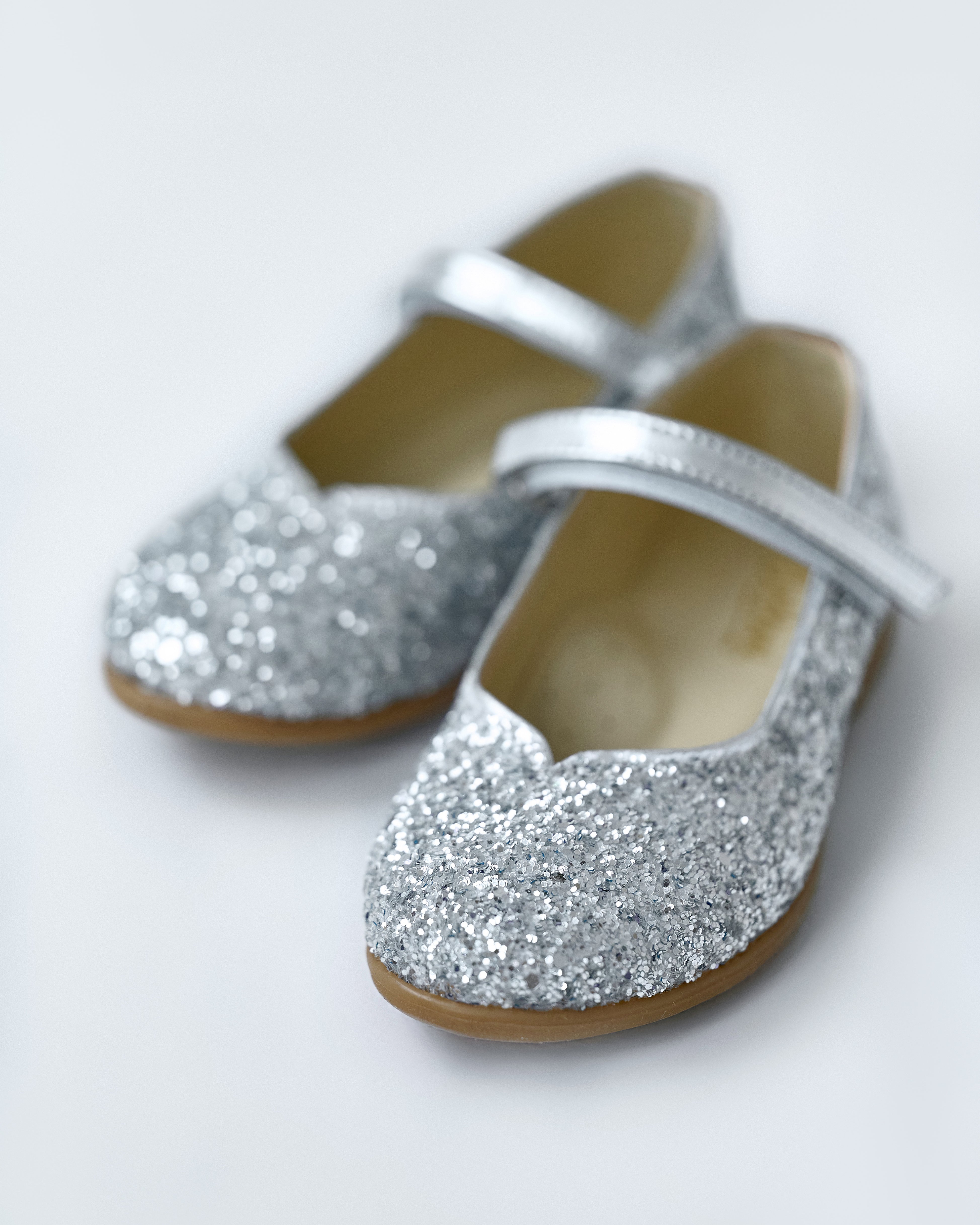 Shiny Silver Shoes – Jorya Kids Boutique